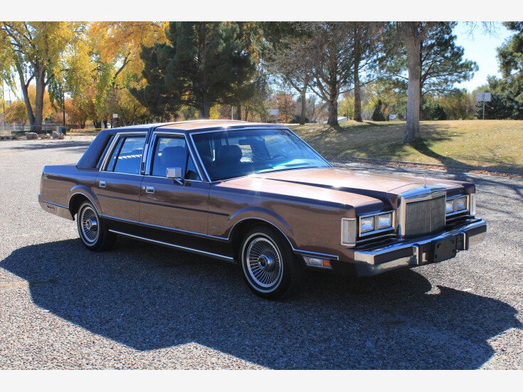 Thumbnail Photo undefined for 1988 Lincoln Town Car